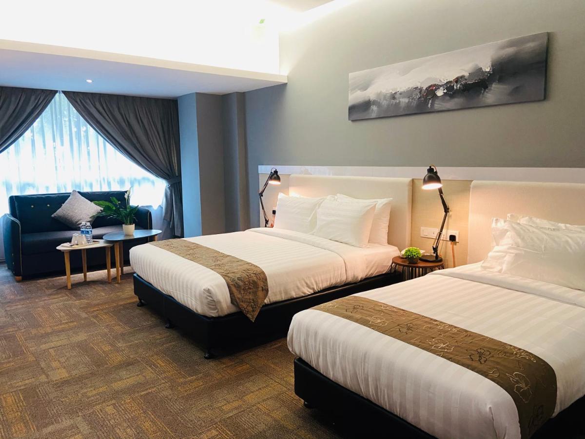 Glex Hotel Signature Johor Bahru Esterno foto