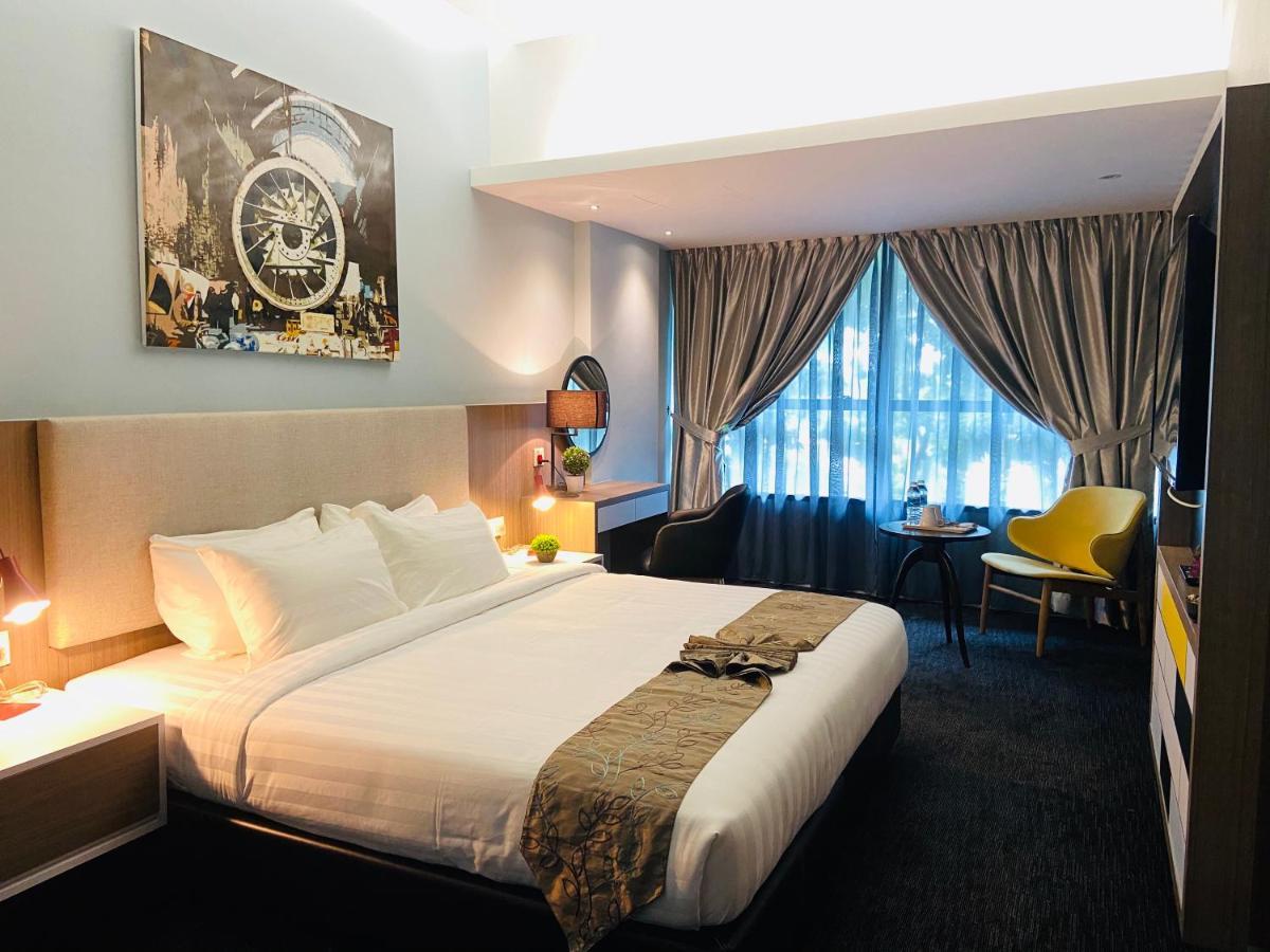 Glex Hotel Signature Johor Bahru Esterno foto