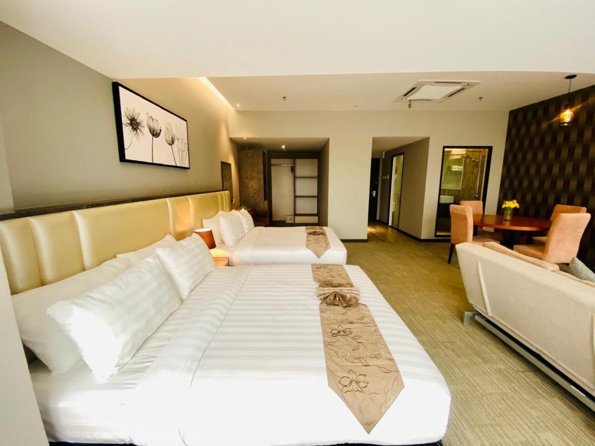 Glex Hotel Signature Johor Bahru Esterno foto