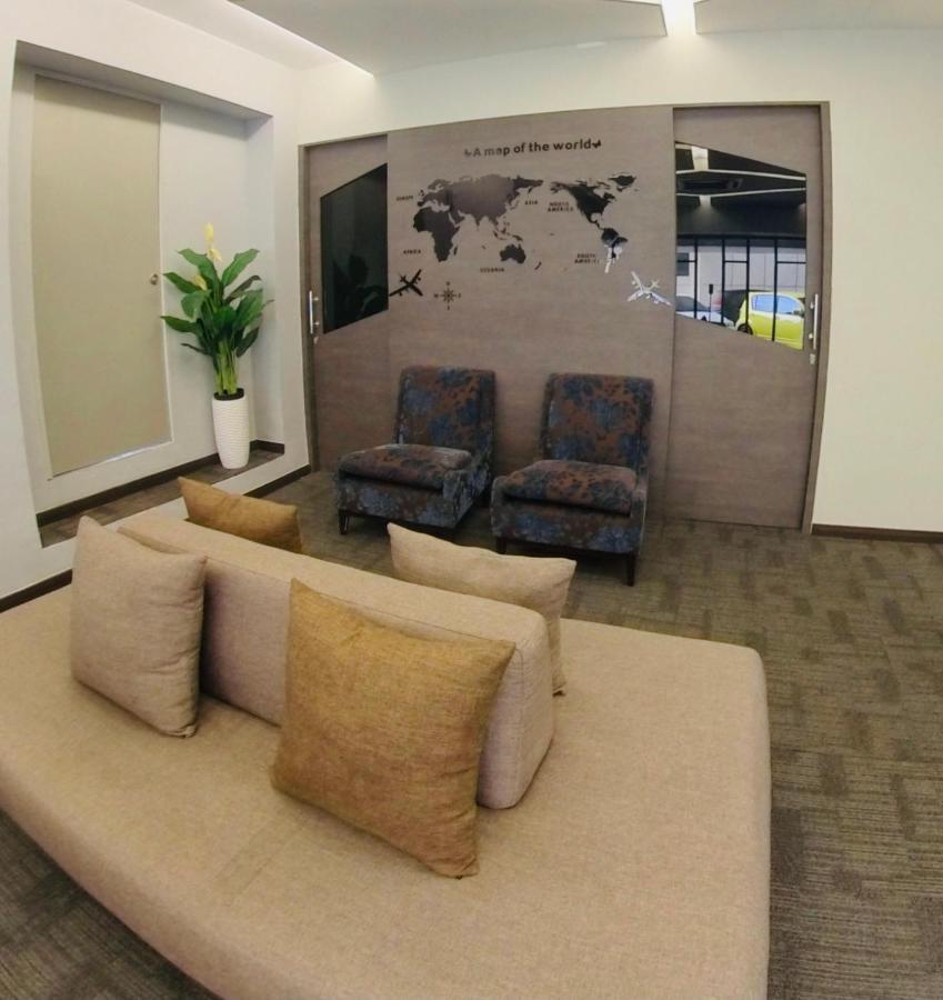 Glex Hotel Signature Johor Bahru Esterno foto