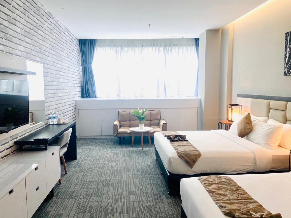 Glex Hotel Signature Johor Bahru Esterno foto