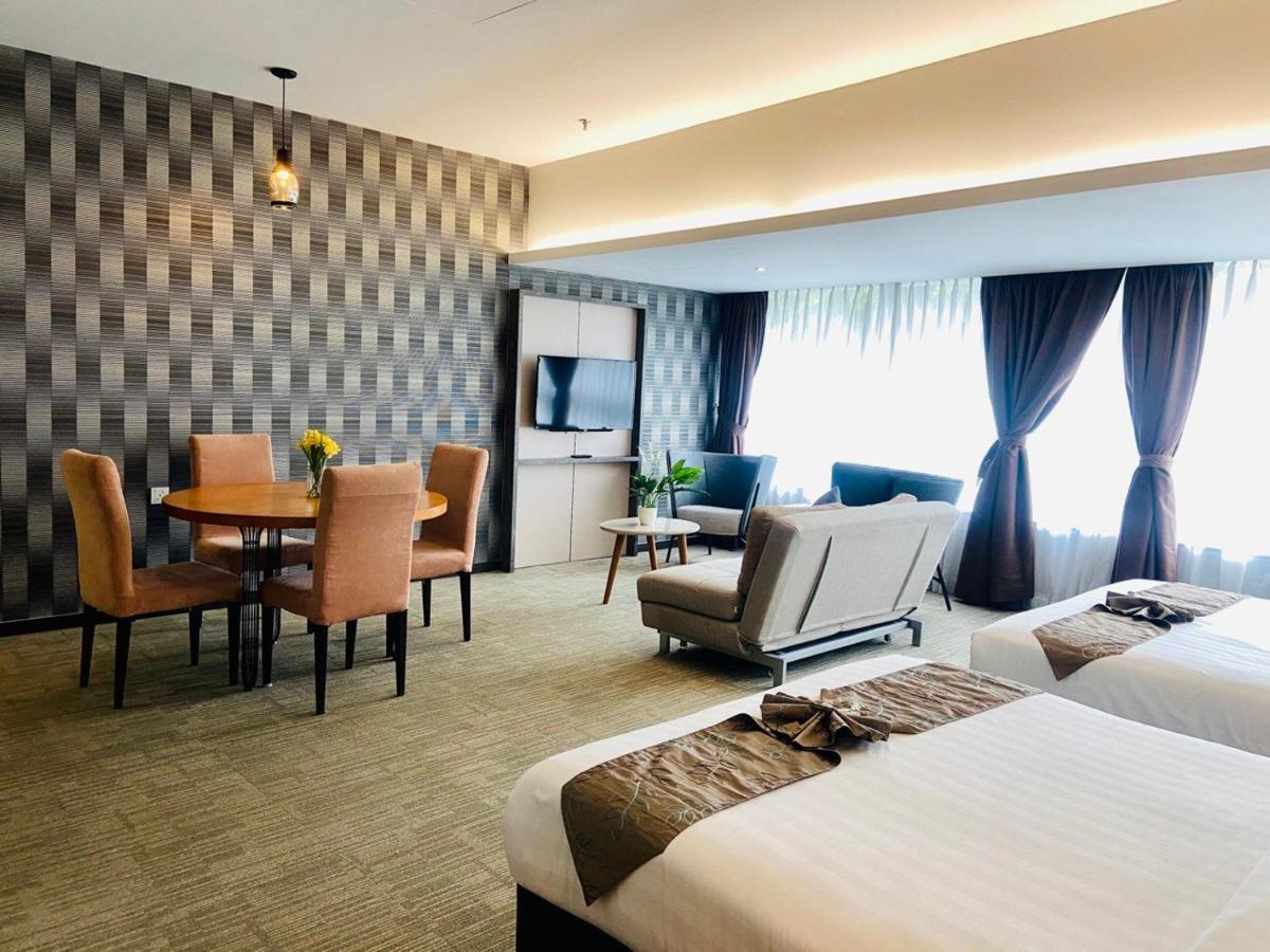 Glex Hotel Signature Johor Bahru Esterno foto